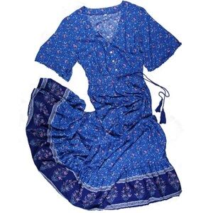 L'ATISTE Blue Floral Maxi Dress